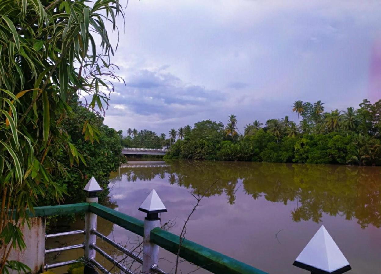 River Side Holiday Inn Weligama Exterior foto